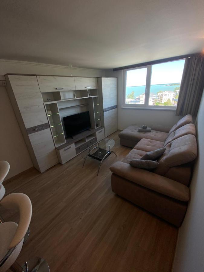 Apartment The 9th Floor